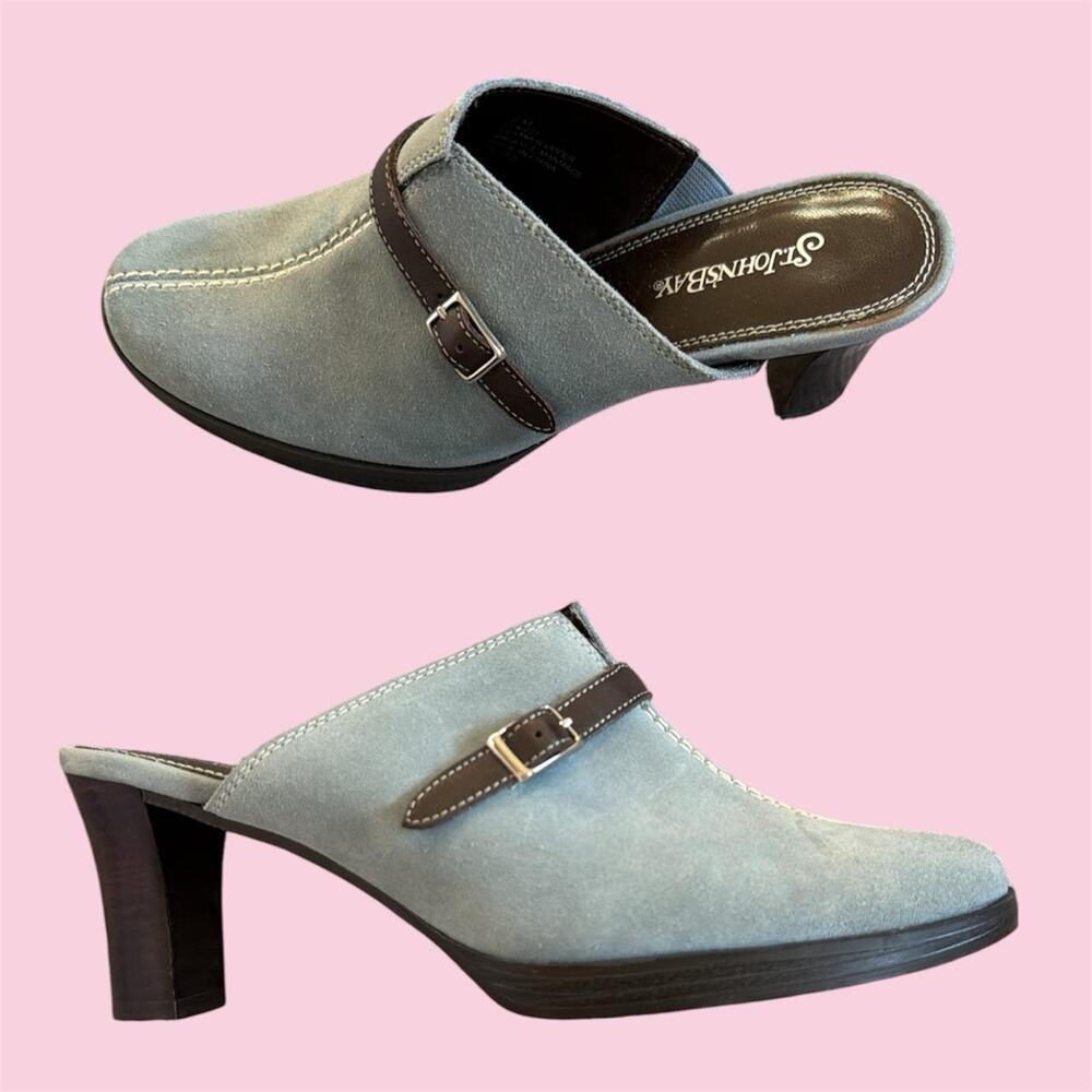 Y2K St. John's Bay blue suede mules with brown strap and buckle